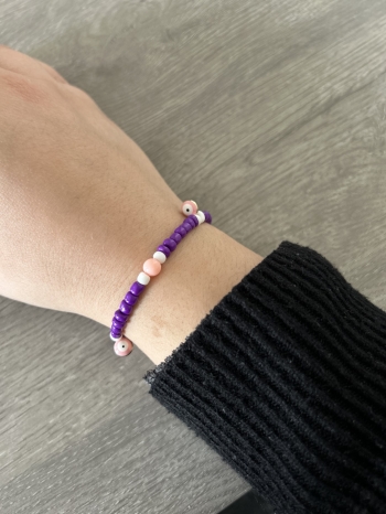 Bracelet Petites Perles Œil Rose Et Violet